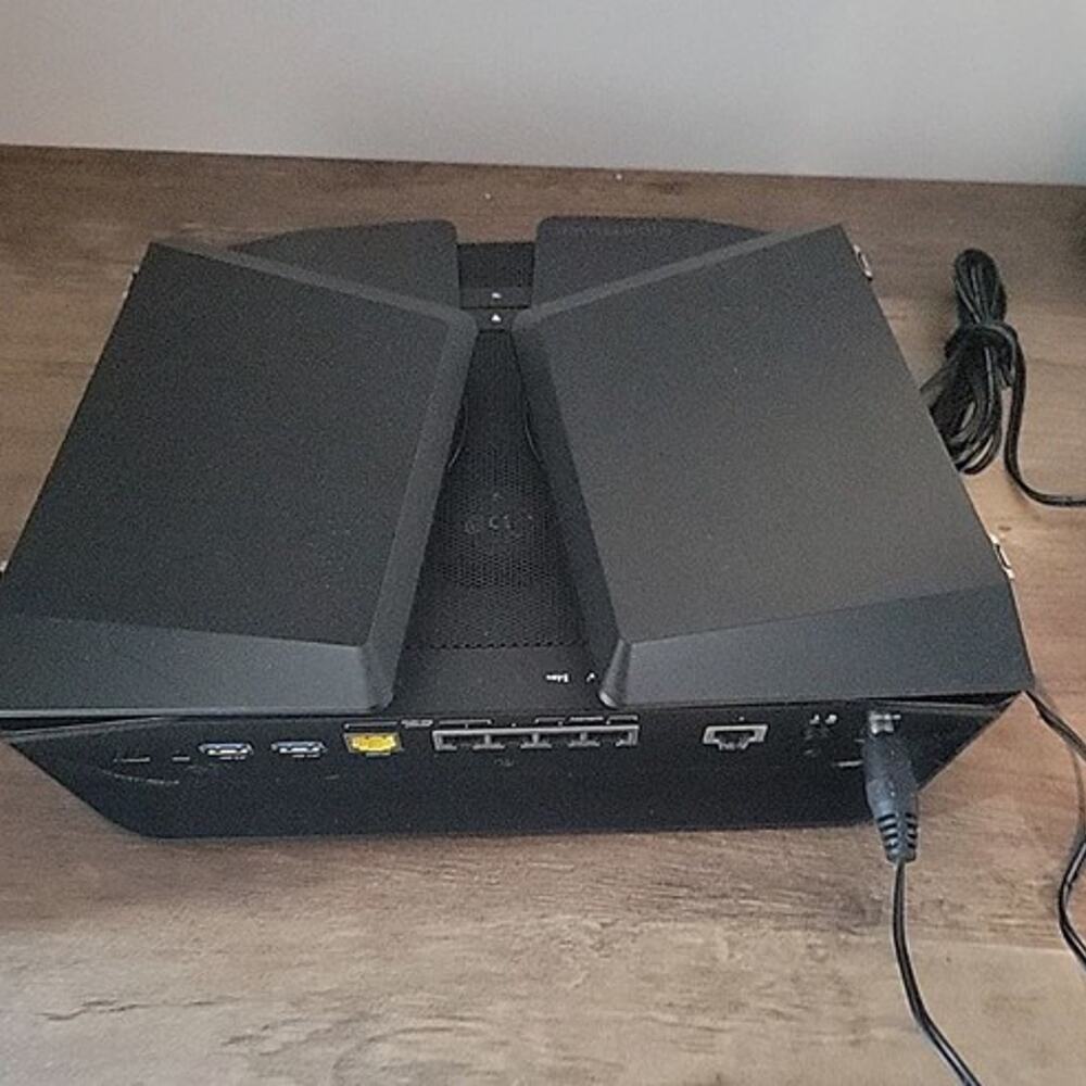 NETGEAR Nighthawk Tri-Band AX12 12-Stream Wi-Fi 6 Router RAX200 - tested Working - Picture 5 of 7